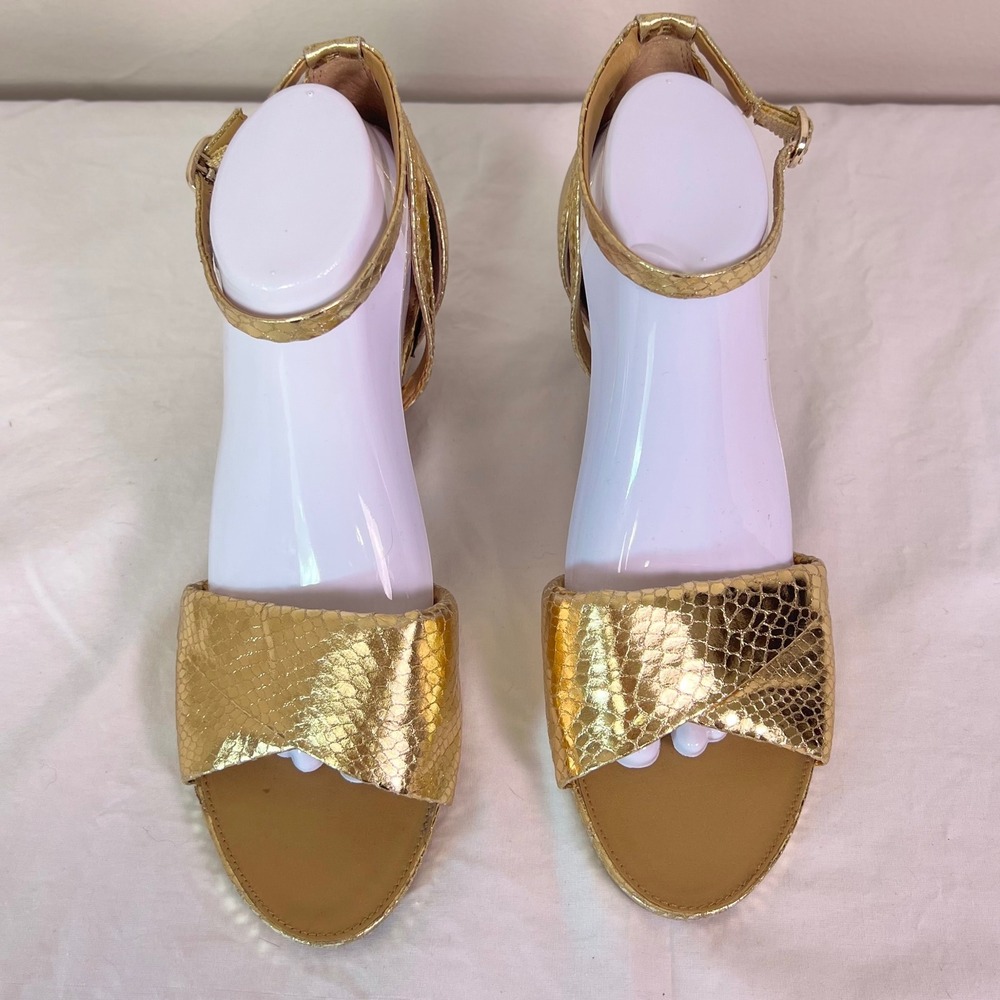 Franco Sarto Deirdra Wedge Sandals 9.5 Gold Snakeskin Metallic Ankle Strap Glam - Picture 2 of 11